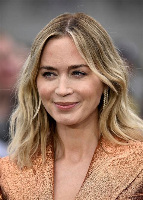 emily blunt oppenheimer makeup